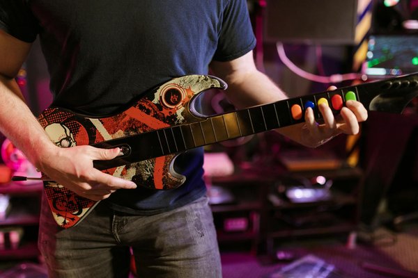 How Do Smartphones Impact Modern Computing Trends?